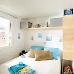 Les Pommiers Κάμπινγκ *