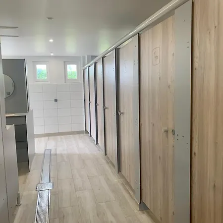 Κάμπινγκ Les Pommiers