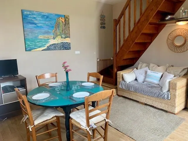 Les Pommiers Camping *