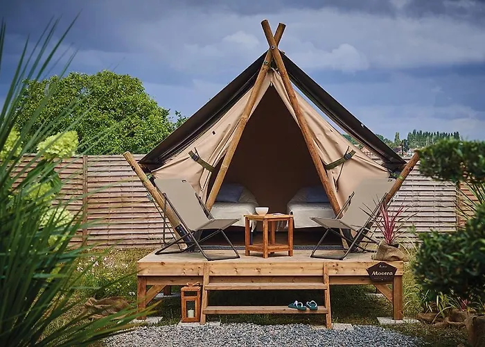 Les Pommiers Camping *